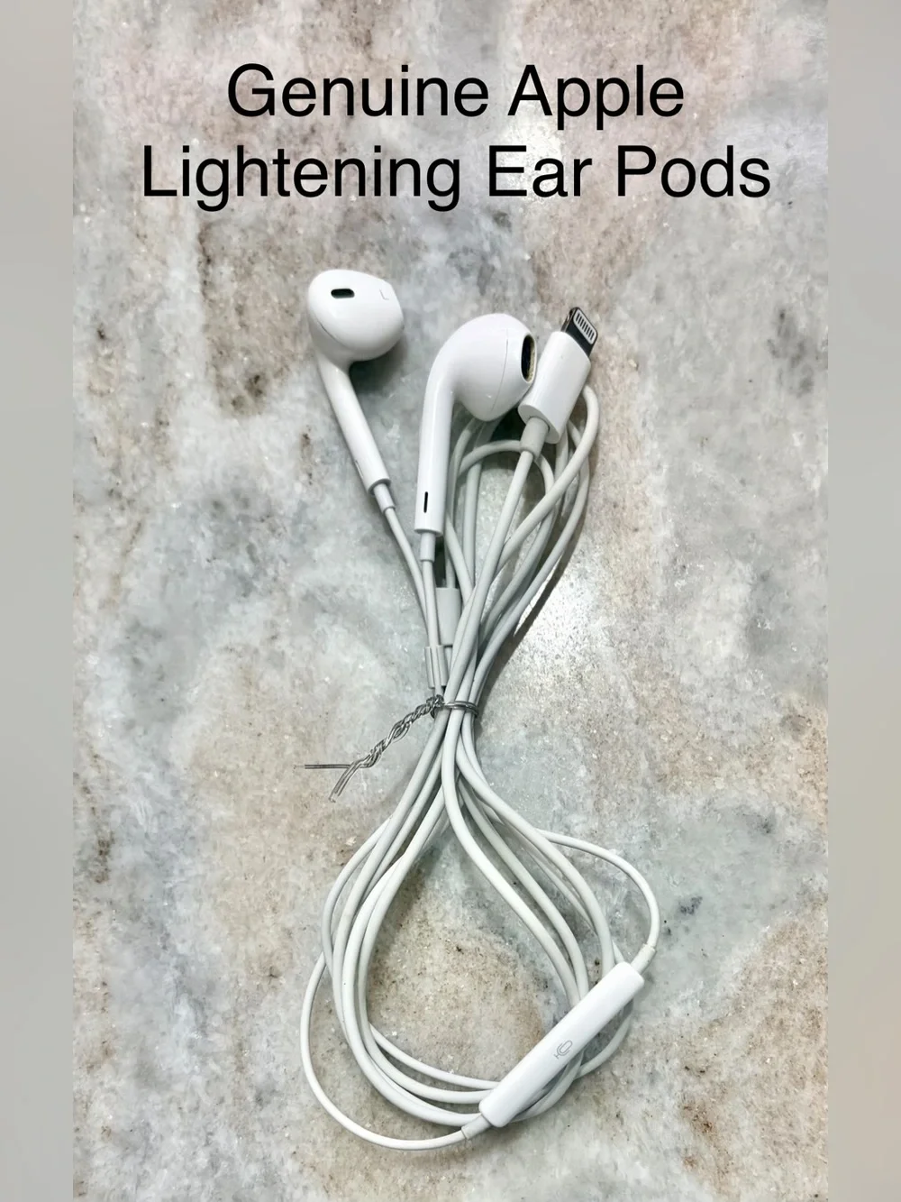 💗 GENUINE APPLE Lightening Ear Buds & 5 Cables